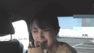 娇羞可人气质平模小嫩妹兼职,光滑美腿还没玩下面就已经湿哒哒的了！
